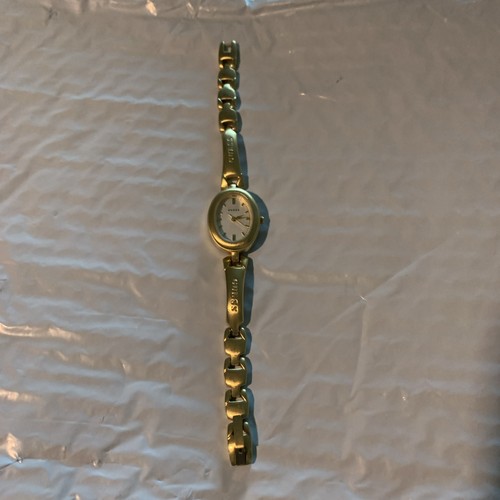 Pretty guess ladies watch - pretty,