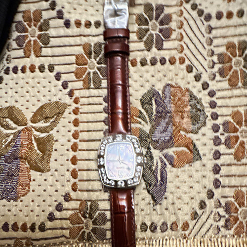 Women analogue quartz - analogue,