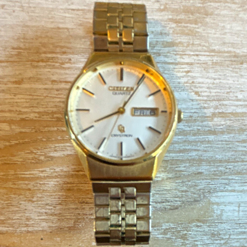 Citizen quartz day date gold - quartz,