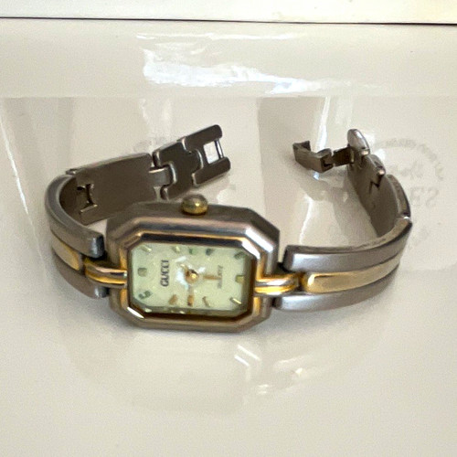 Gucci women quartz - gucci,
