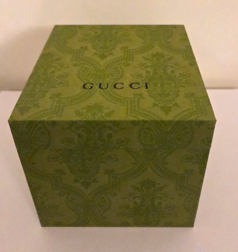 Gucci frame 18mm pink dial - gucci,